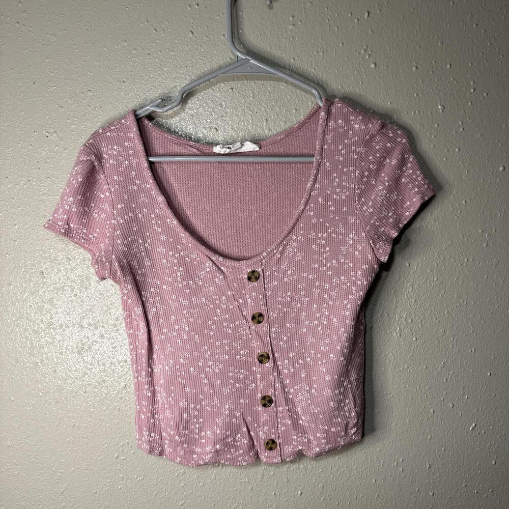 Pink crop top with white dots #croptop